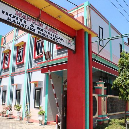 Penginapan Hotel Mangir Asri Giaoag Bagian luar foto