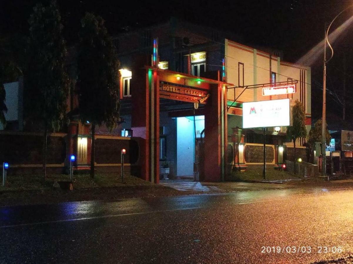 Penginapan Hotel Mangir Asri Giaoag Bagian luar foto